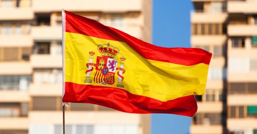 regularizar papeles extranjero para vivir en España